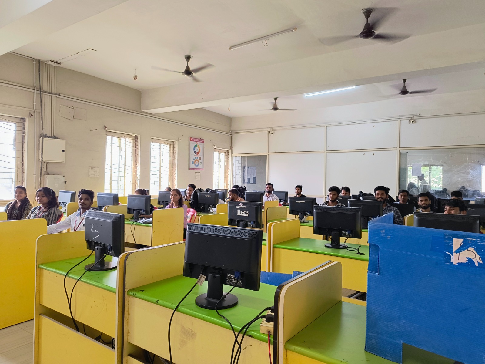 COMPUTER LAB